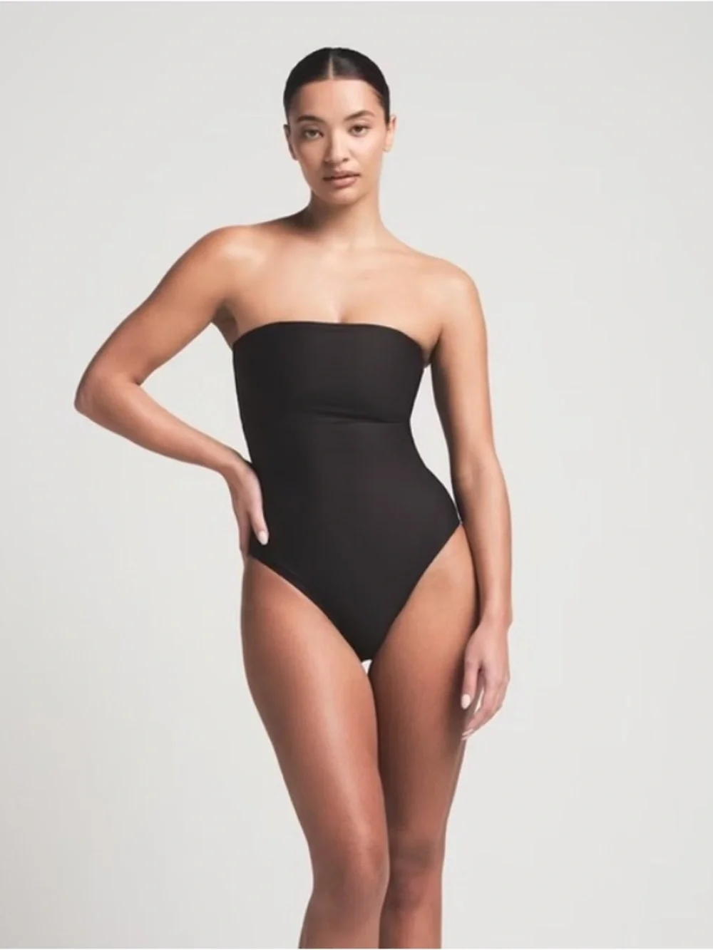 NWT SKIMS Signature Swim Strapless One Piece